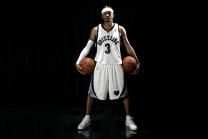 ng体育：德利赫特点出制胜传统，定位球是永恒杀器，回溯曼联99传奇铸就现代启示