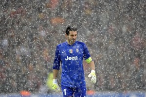 ng体育下载_阿莫林赛前避谈梅努首发悬念 强调全队需提升状态迎关键战