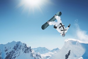 ng体育|马竞全队以你永不独行为信念，塞雷佐与科克率队祭奠传奇若塔