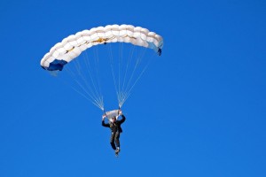 ng体育app-英超争冠白热化，曼城、阿森纳、利物浦三强鼎立，最后五轮定生死