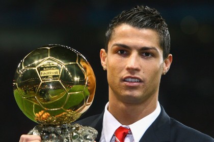 ng体育官网|湖人管理层重组球探部门引争议 正值考察新秀黄金期决策时机遭质疑