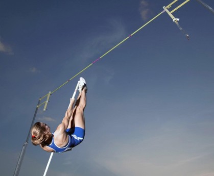 ng体育官网-古斯托誓言以替补身份闪耀，为法国队席位而战的蓝军后卫